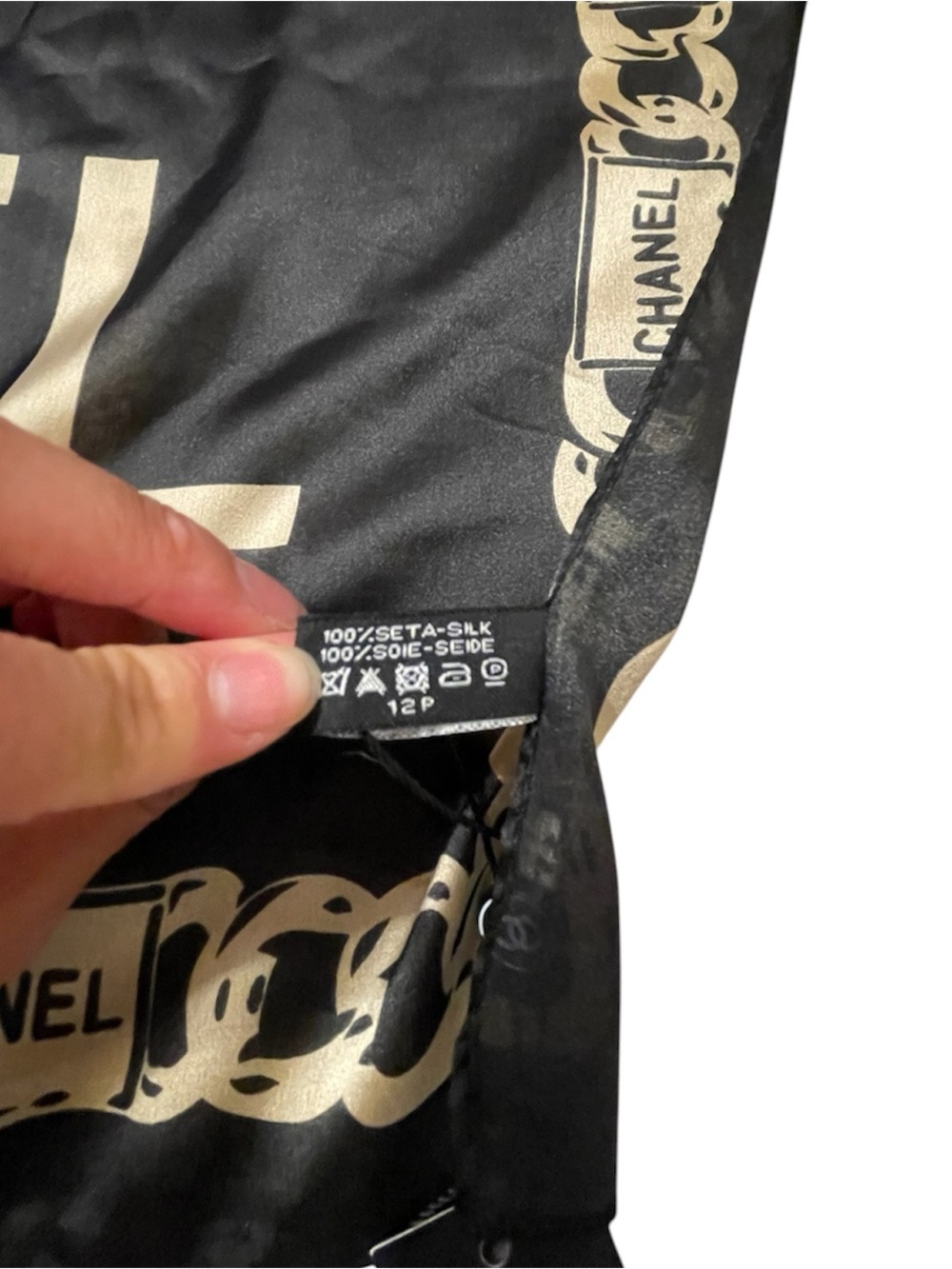 New Authentic CHANEL 100% Silk Scarf Black And Gold Logo With Tag Rare - Picture 7 of 7